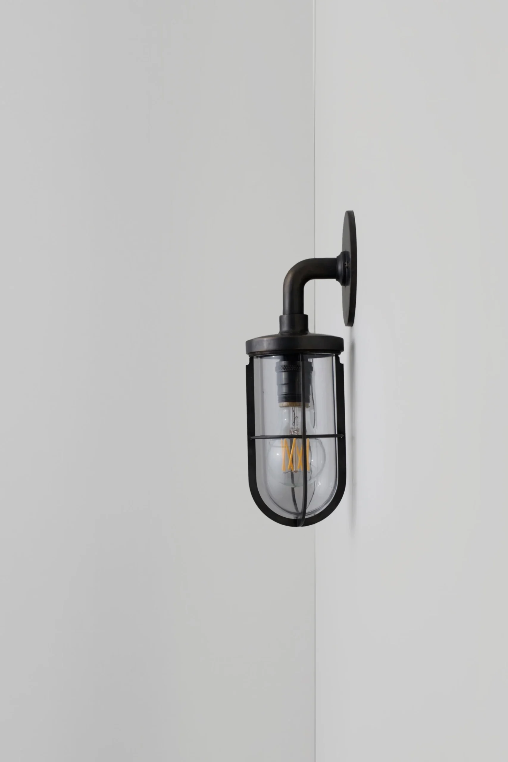 Weatherproof Ship's Well Glass Light 7207