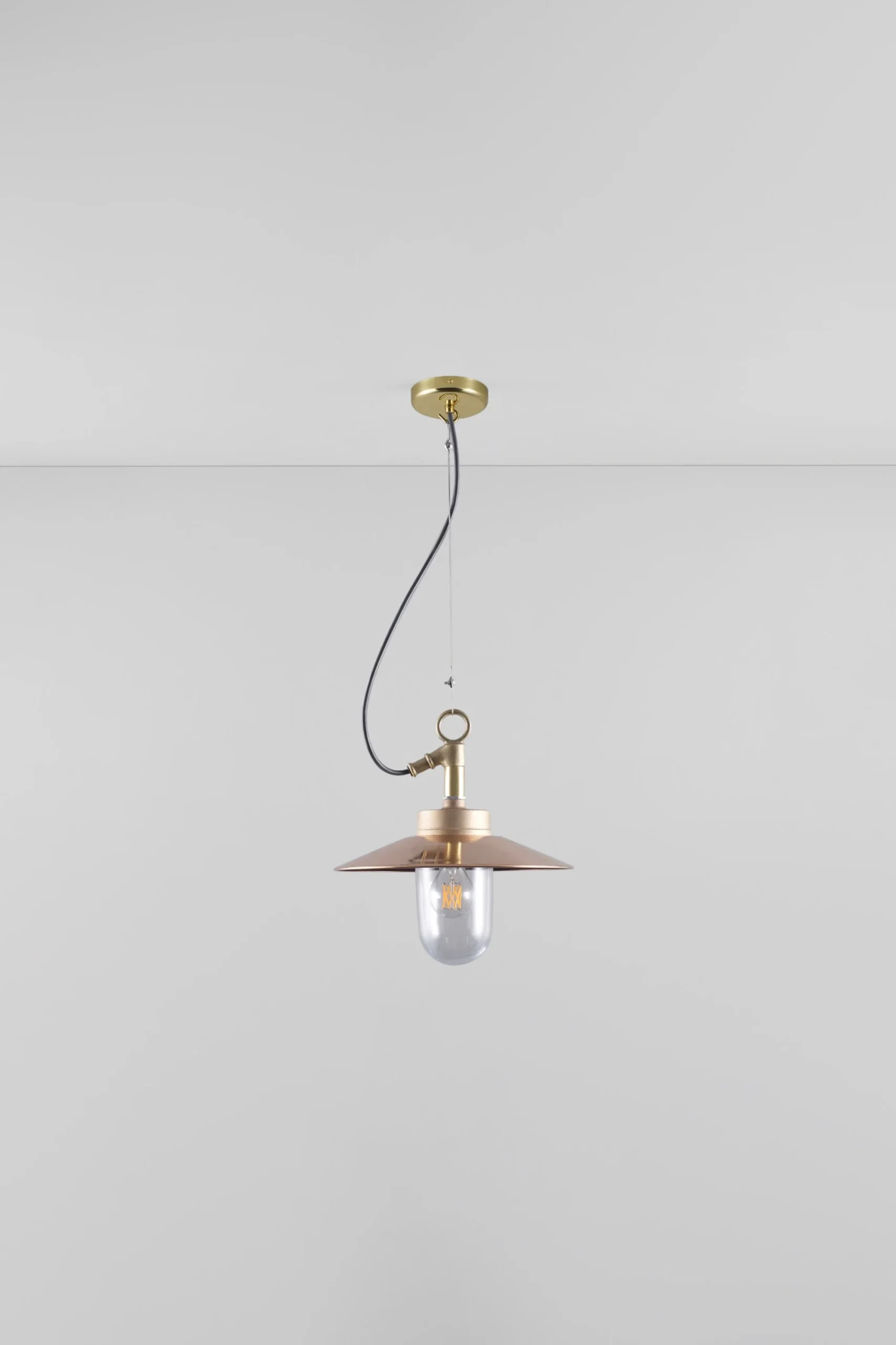 Well Glass Pendant With Visor 7680 IP44